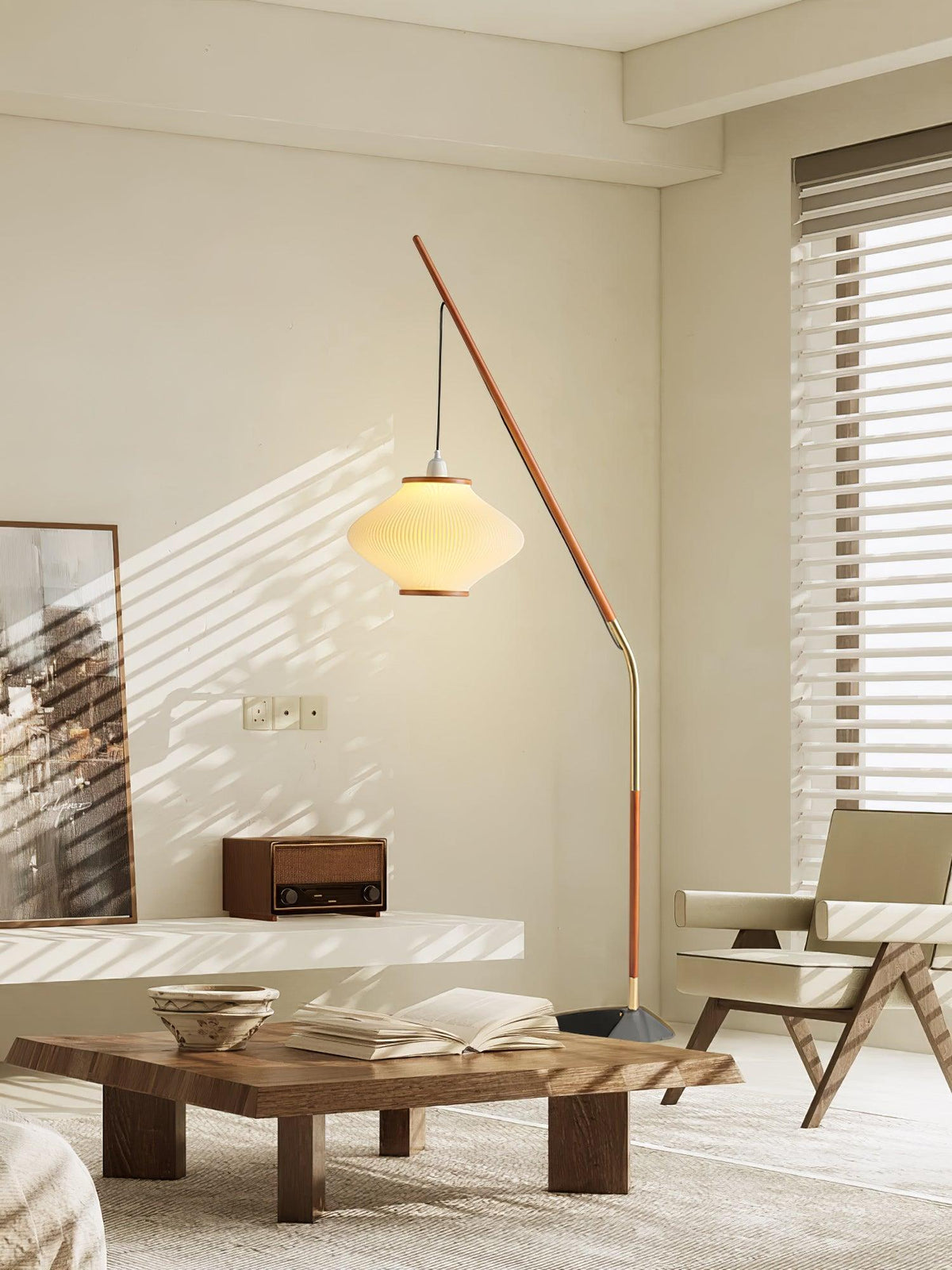 Candeeiro de pé em madeira e vidro de estilo Mid-Century Ervenil