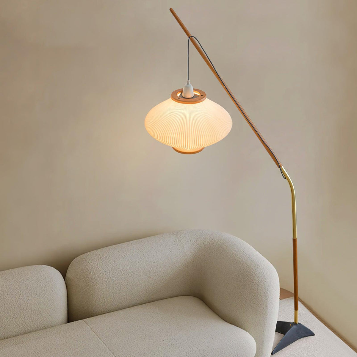 Candeeiro de pé em madeira e vidro de estilo Mid-Century Ervenil