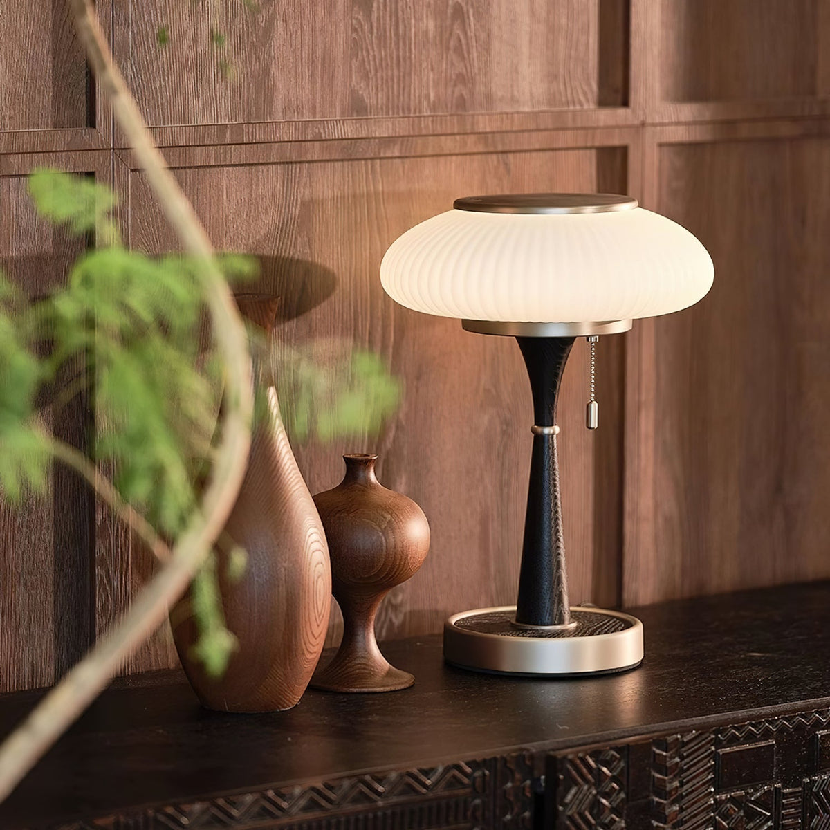 Vevelo vintagebordlampe i træ