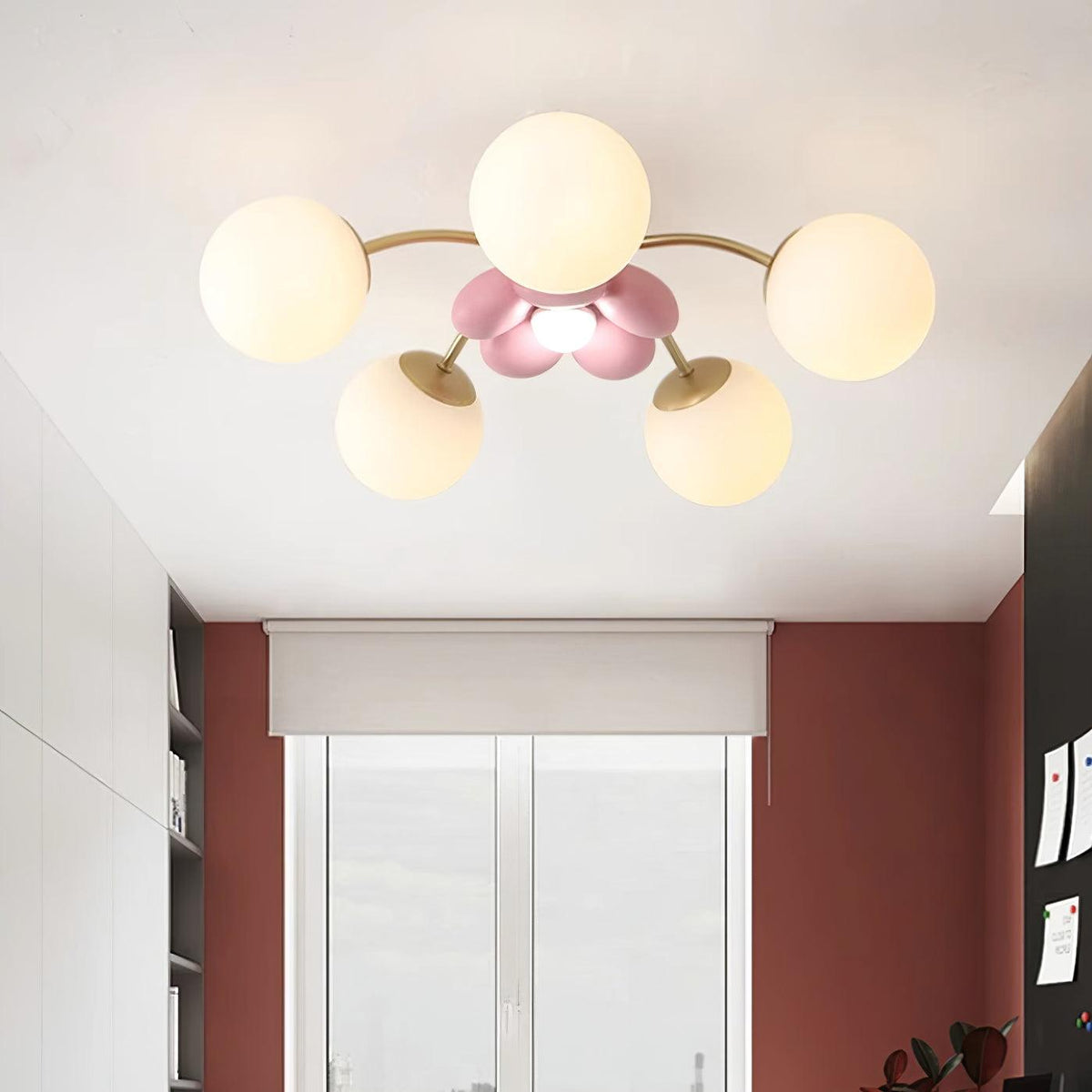 Candeeiro de teto com pétalas cor-de-rosa Nirox