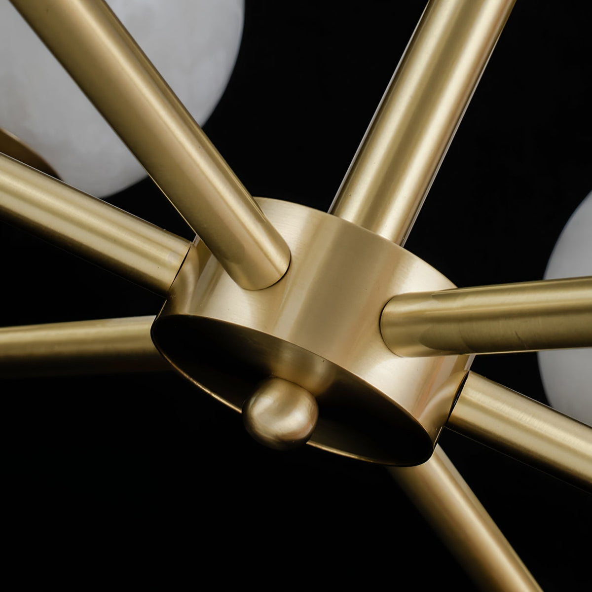 Candelabro Erich, elegância de globo de alabastro