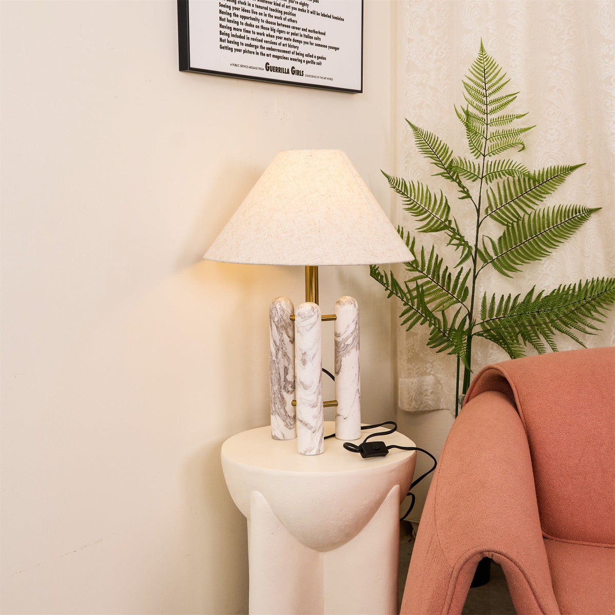 Trio moderne marmorbordlampe