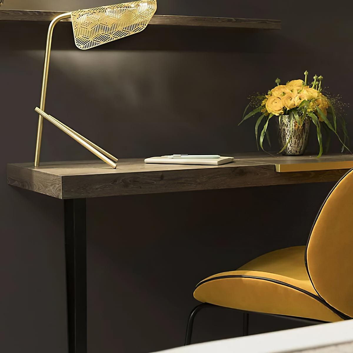 Lattice geometrisk bordslampa i guld
