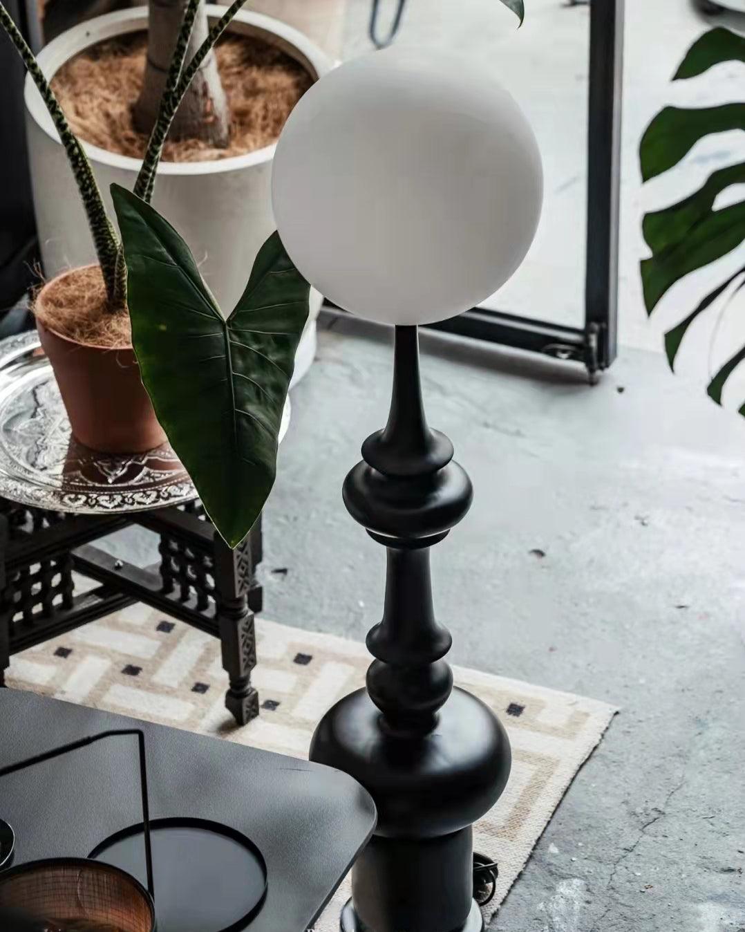 Soralise bordlampe med romersk søjle