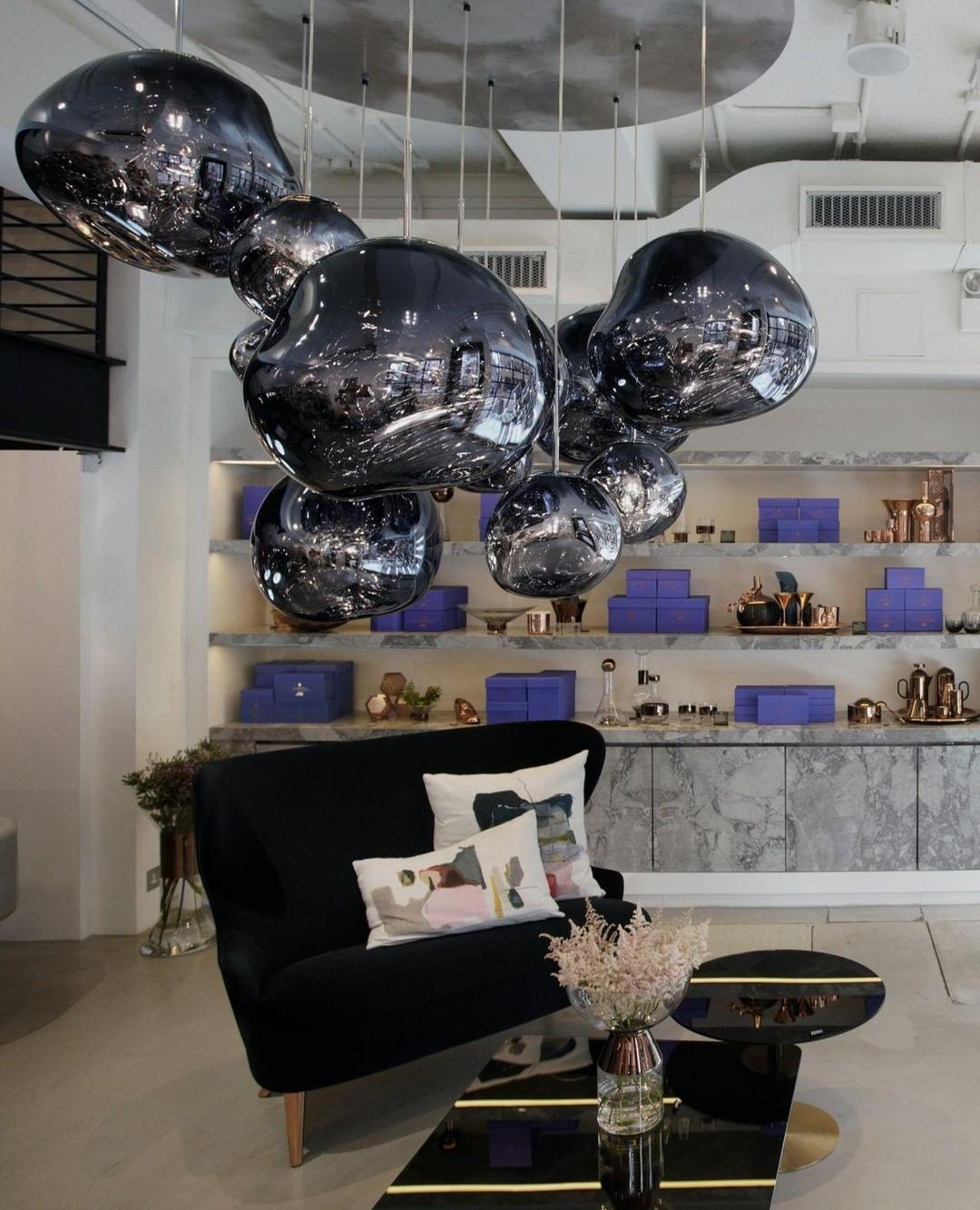 Aveneneria pendellampa med sfärer