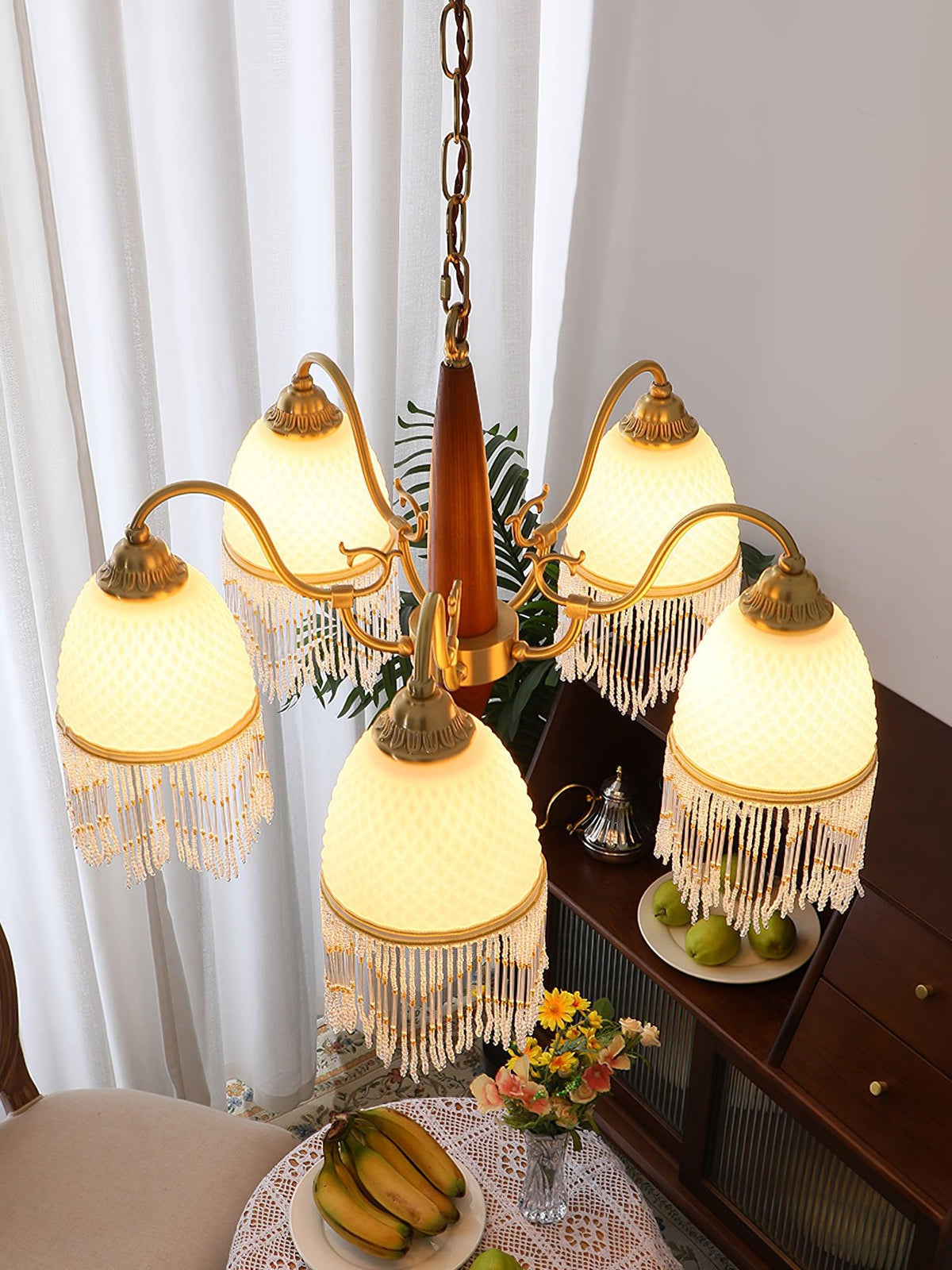 Yaves vintagekrona med tofs och glas