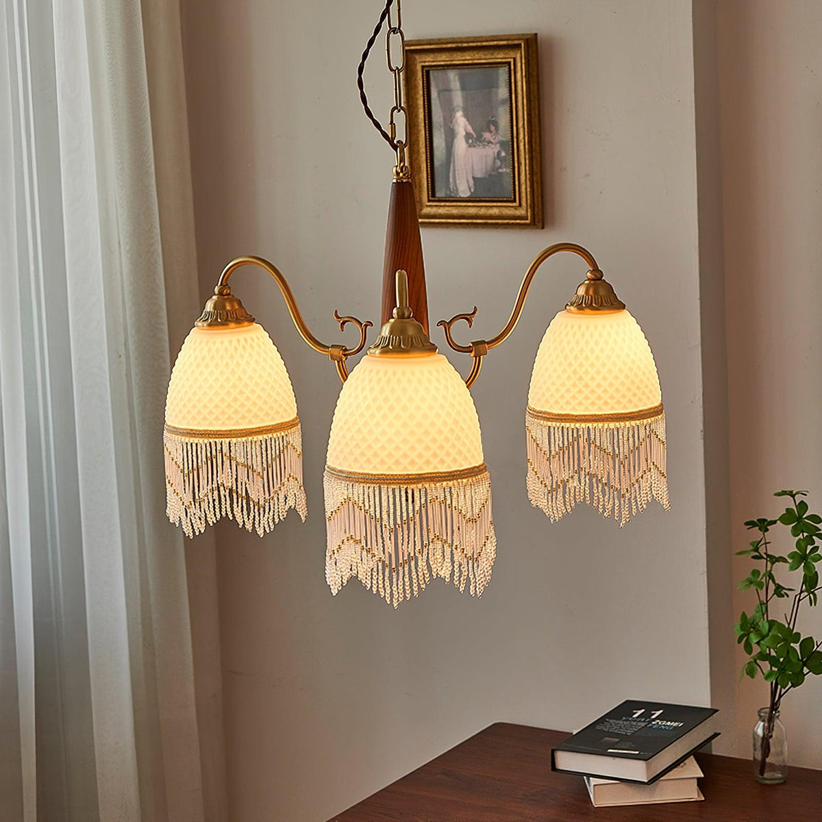 Yaves vintagekrona med tofs och glas
