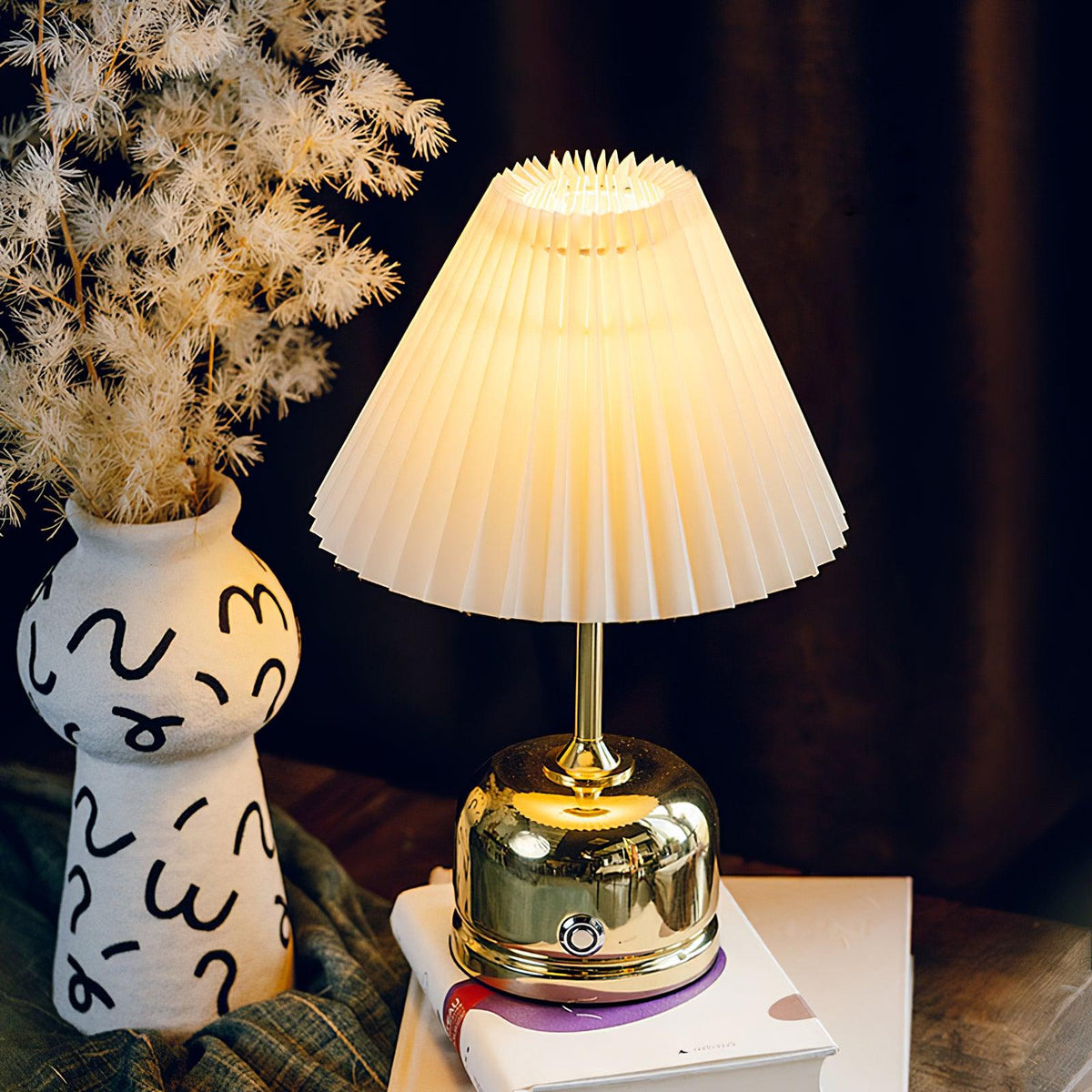 Lynn moderne bordlampe