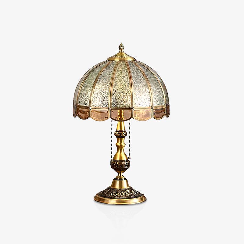 Brillix glamourøs bordlampe i messing og glas