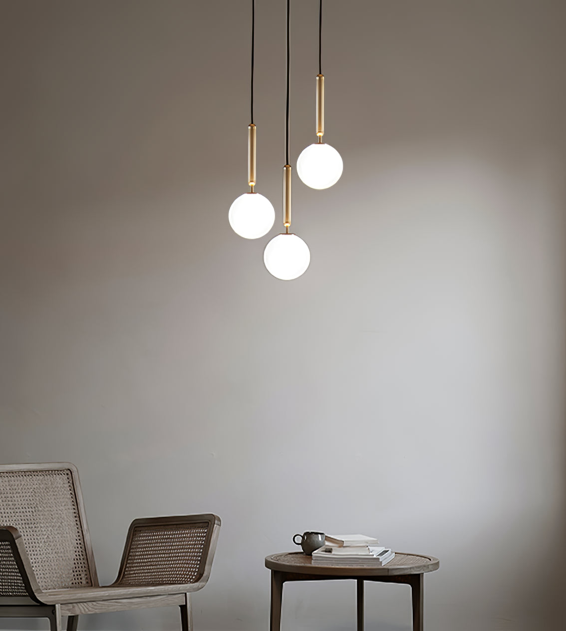 Candeeiro suspenso industrial Aurelion em latão