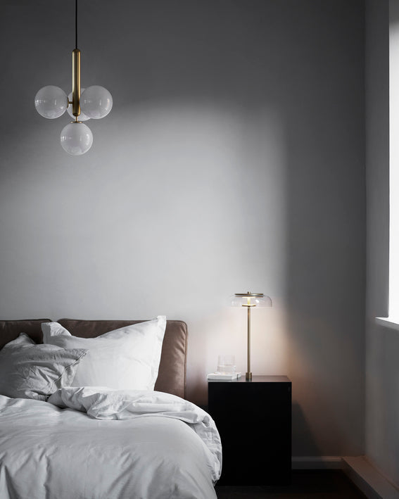 Teloza teollistyylinen messinkiriippuvalaisin