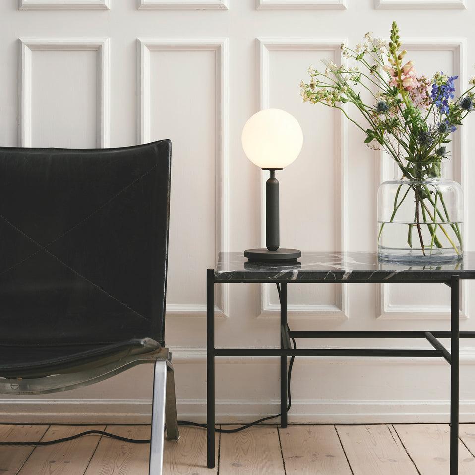 Eirelielle minimalistisk bordlampe i glas