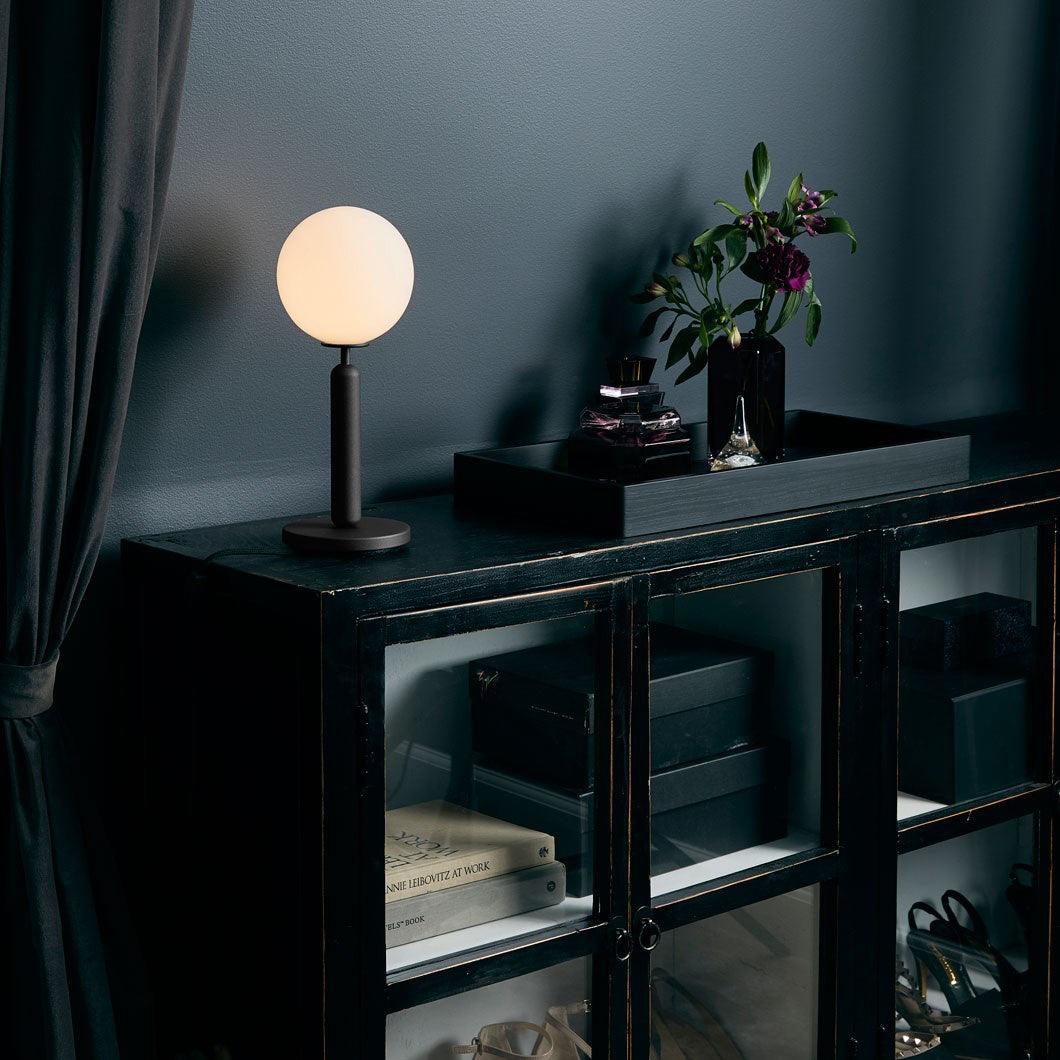 Eirelielle minimalistisk bordlampe i glas