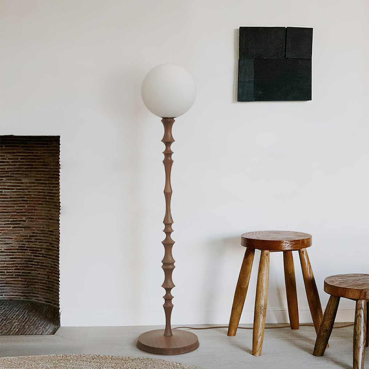Vilten elegant gulvlampe i træ