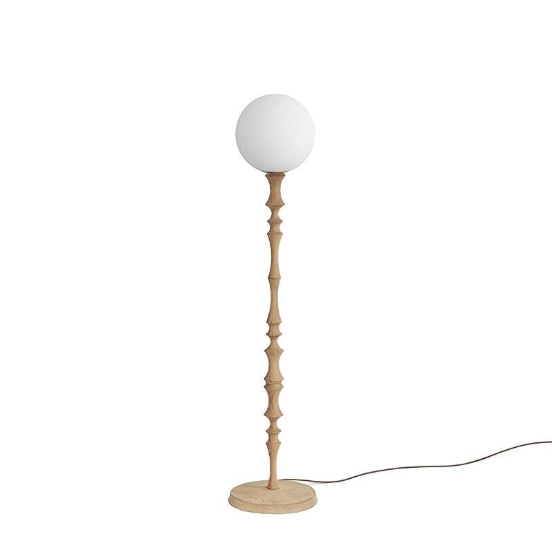 Vilten elegant gulvlampe i træ