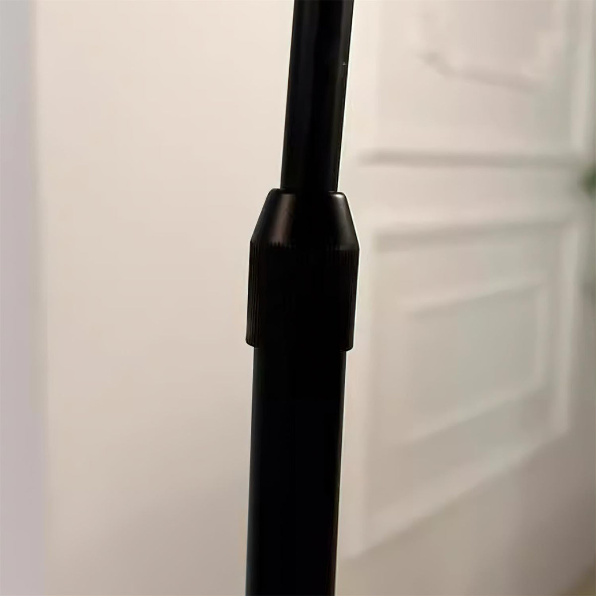 Sorarella-gulvlampe