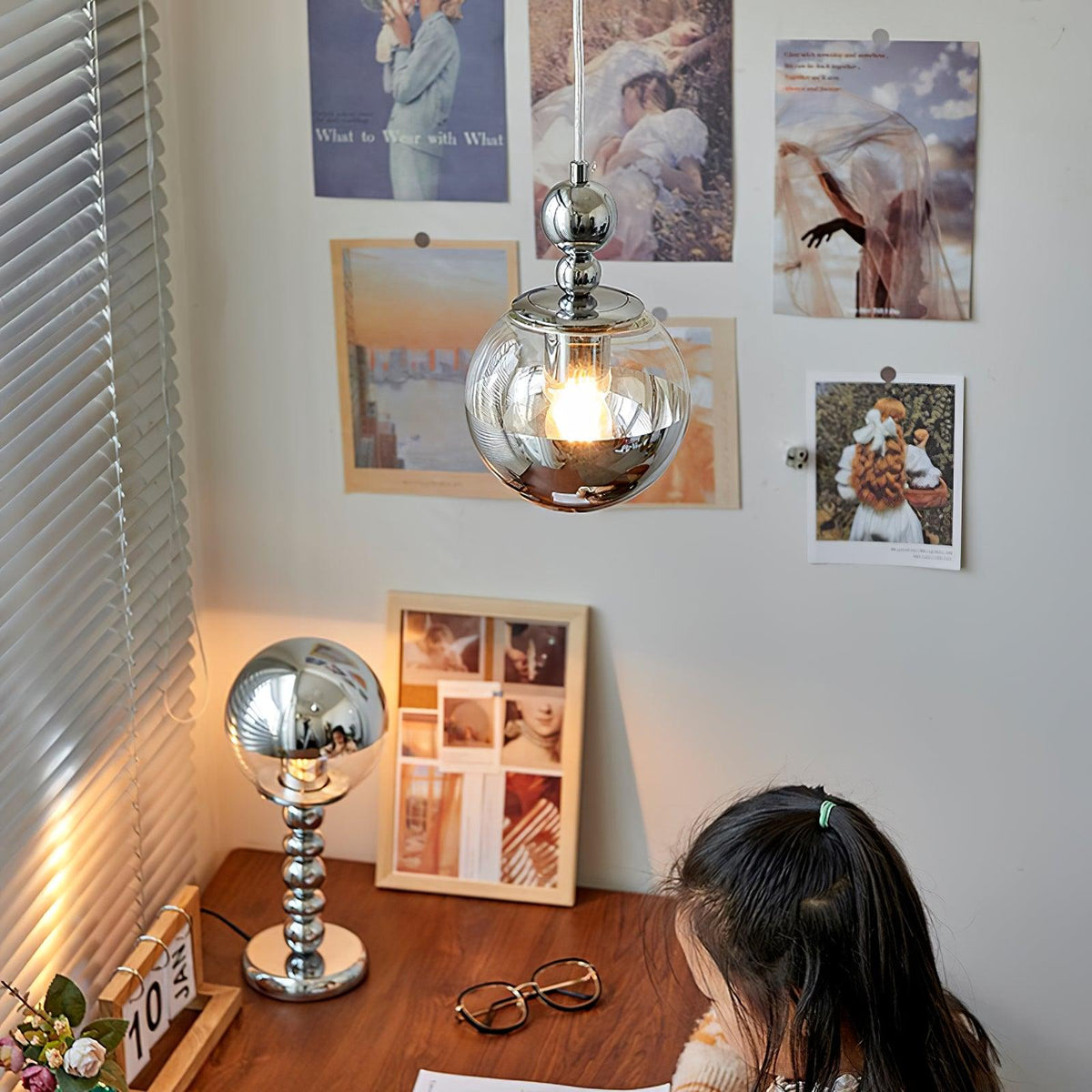 Zanorir modern minimalistisk konstnärlig pendellampa i spegelbollsglas