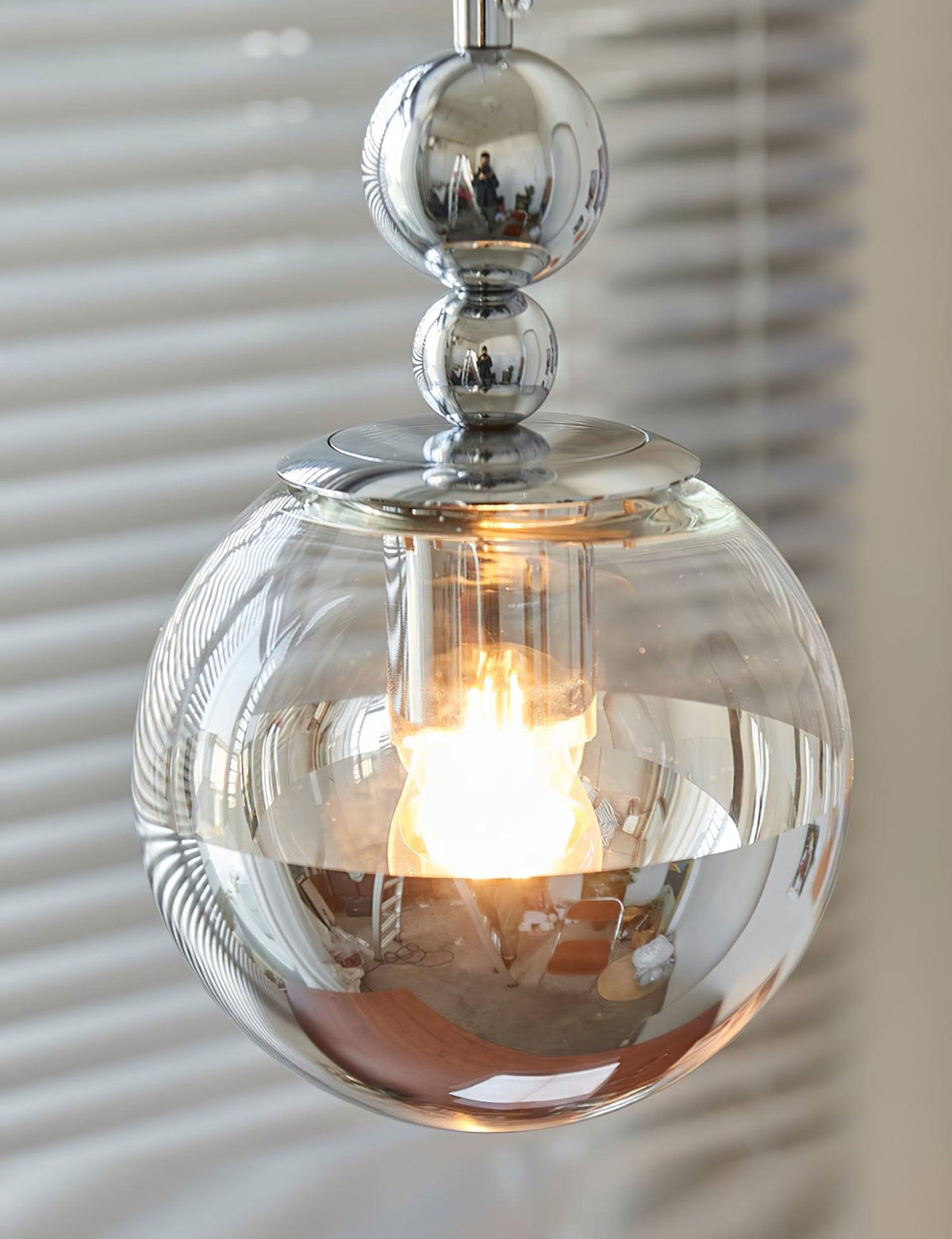Zanorir modern minimalistisk konstnärlig pendellampa i spegelbollsglas