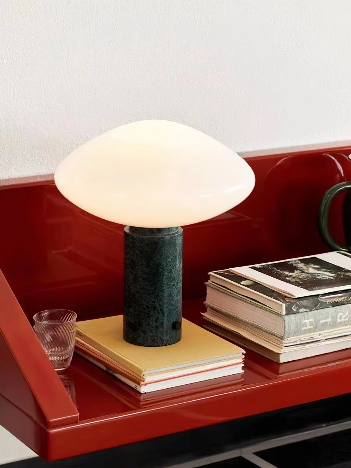 Lioralira Bordslampa med glasskärm och bas i grön marmor