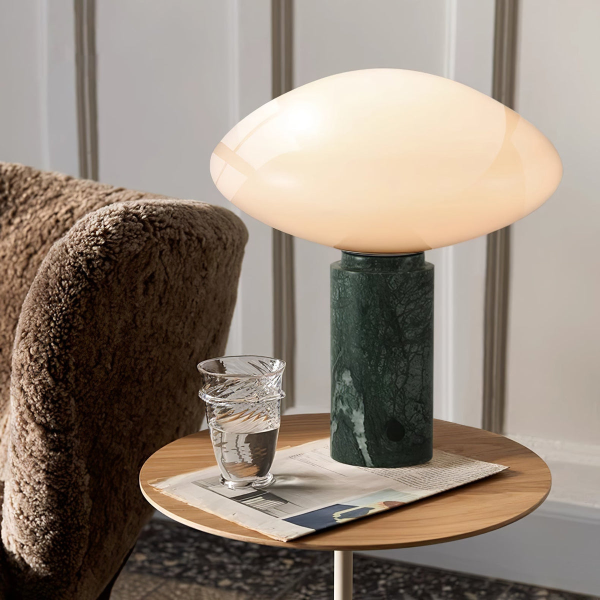 Lioralira Bordslampa med glasskärm och bas i grön marmor