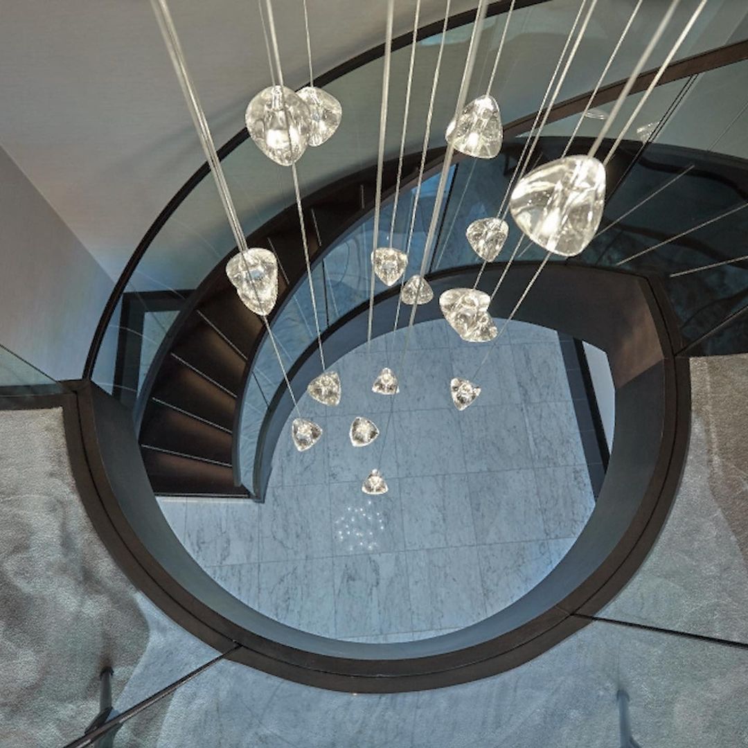Candeeiro suspenso Gevlin de cristal cereja, pós-moderno e luxuoso