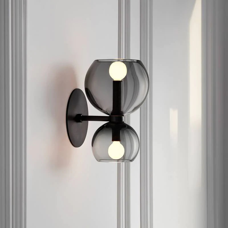 Valentina moderne timeglasformet LED-væglampe i metal/glas, hvid, stue