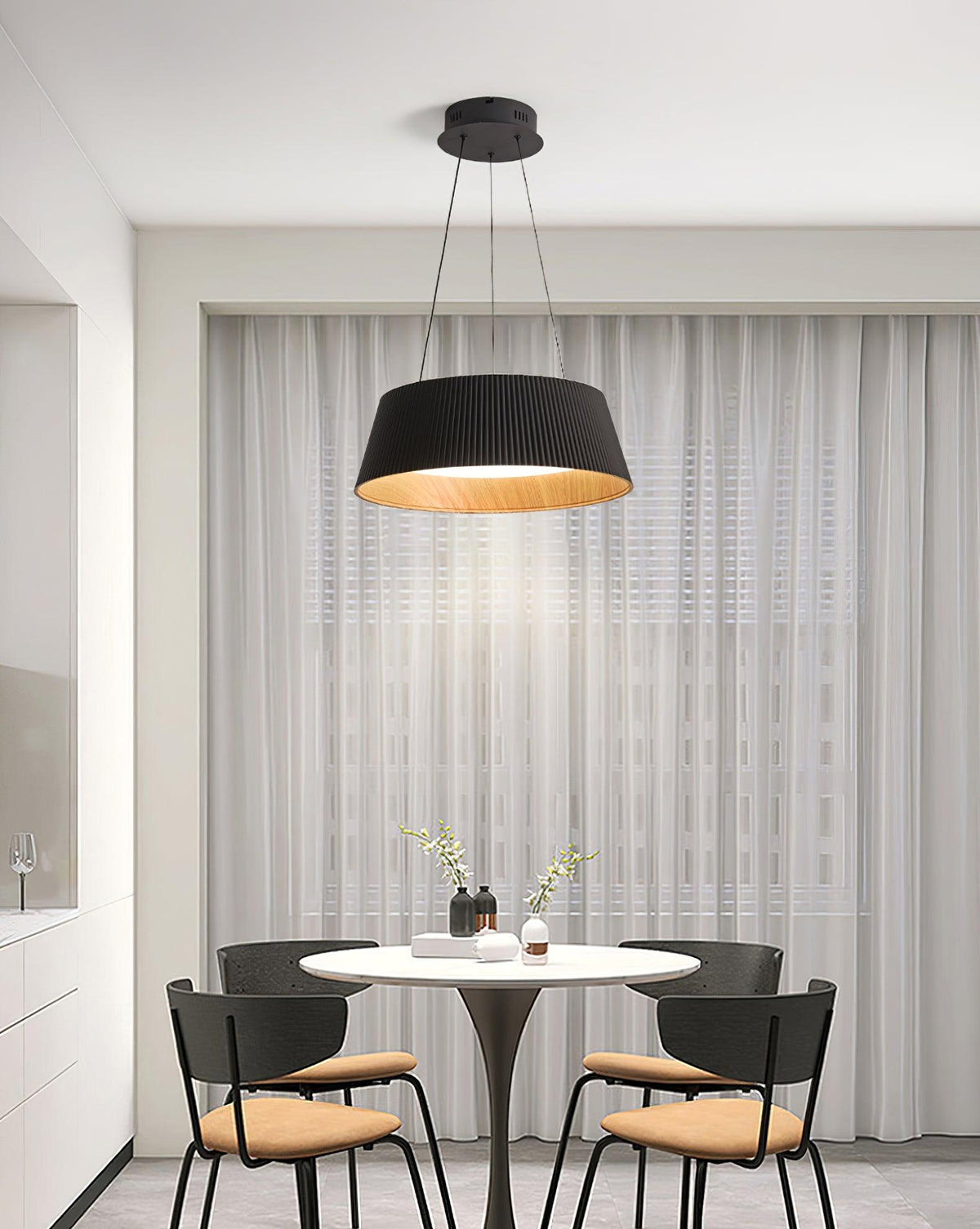 Eru klassisk minimalistisk pendellampa