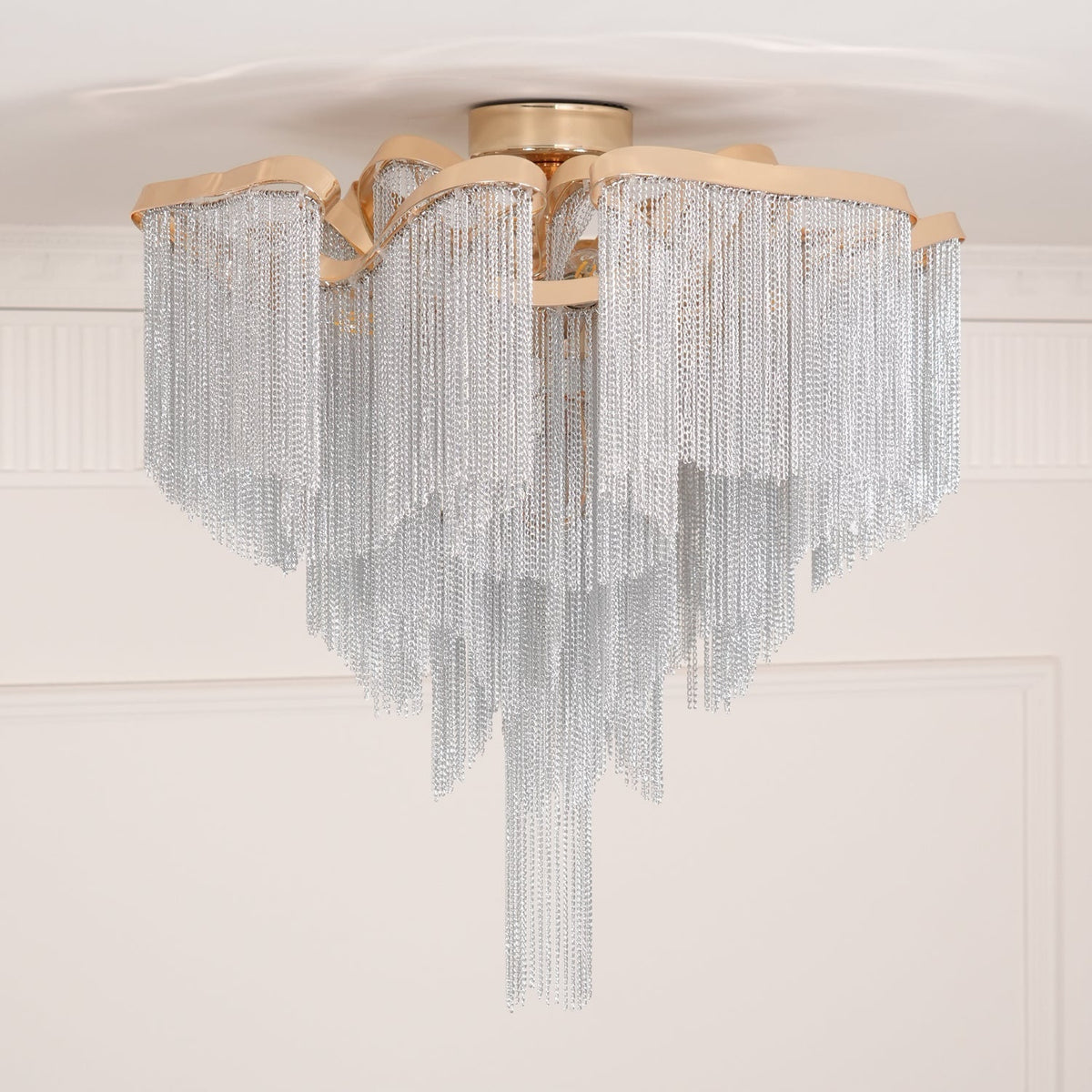 Mevrin modern taklampa med tofsar och konstnärlig design