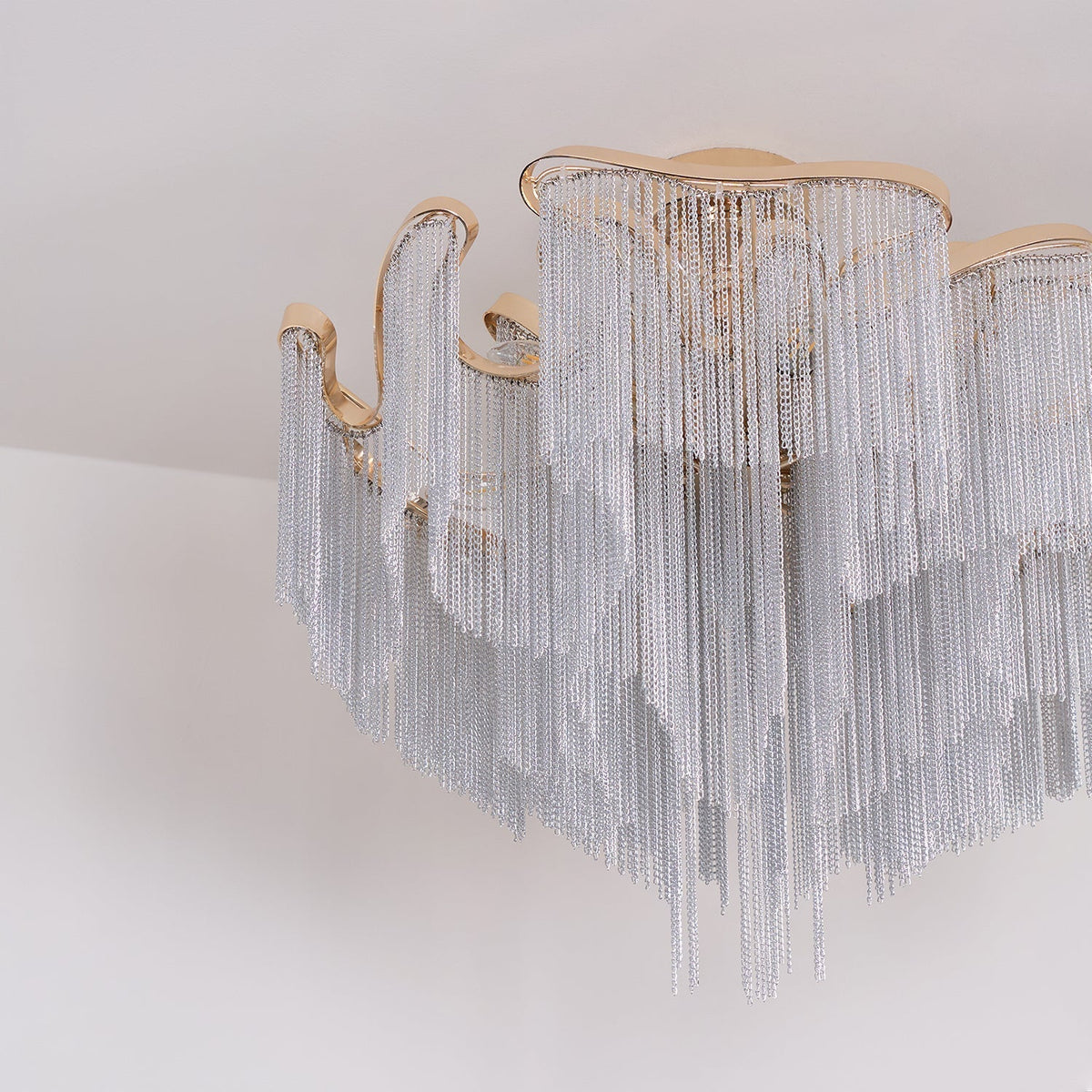 Mevrin modern taklampa med tofsar och konstnärlig design