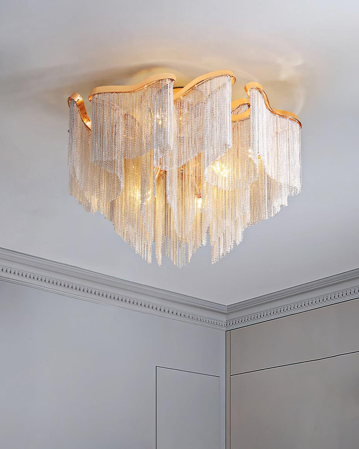 Mevrin modern taklampa med tofsar och konstnärlig design