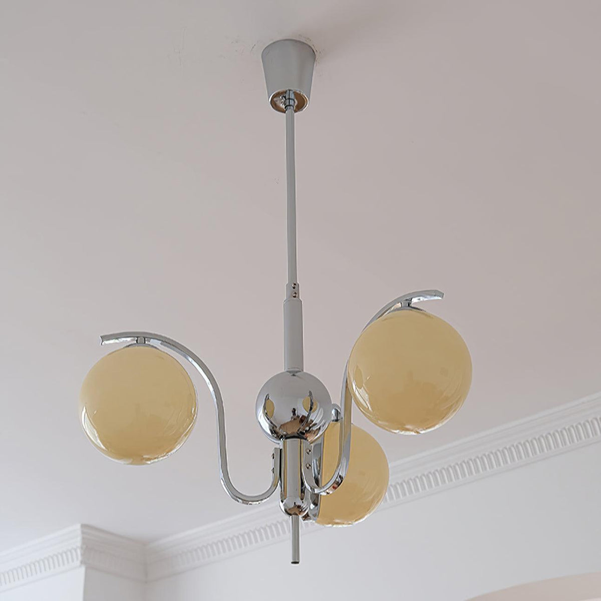 Eiroaria lysekrone i krom og glas, art deco, elegant