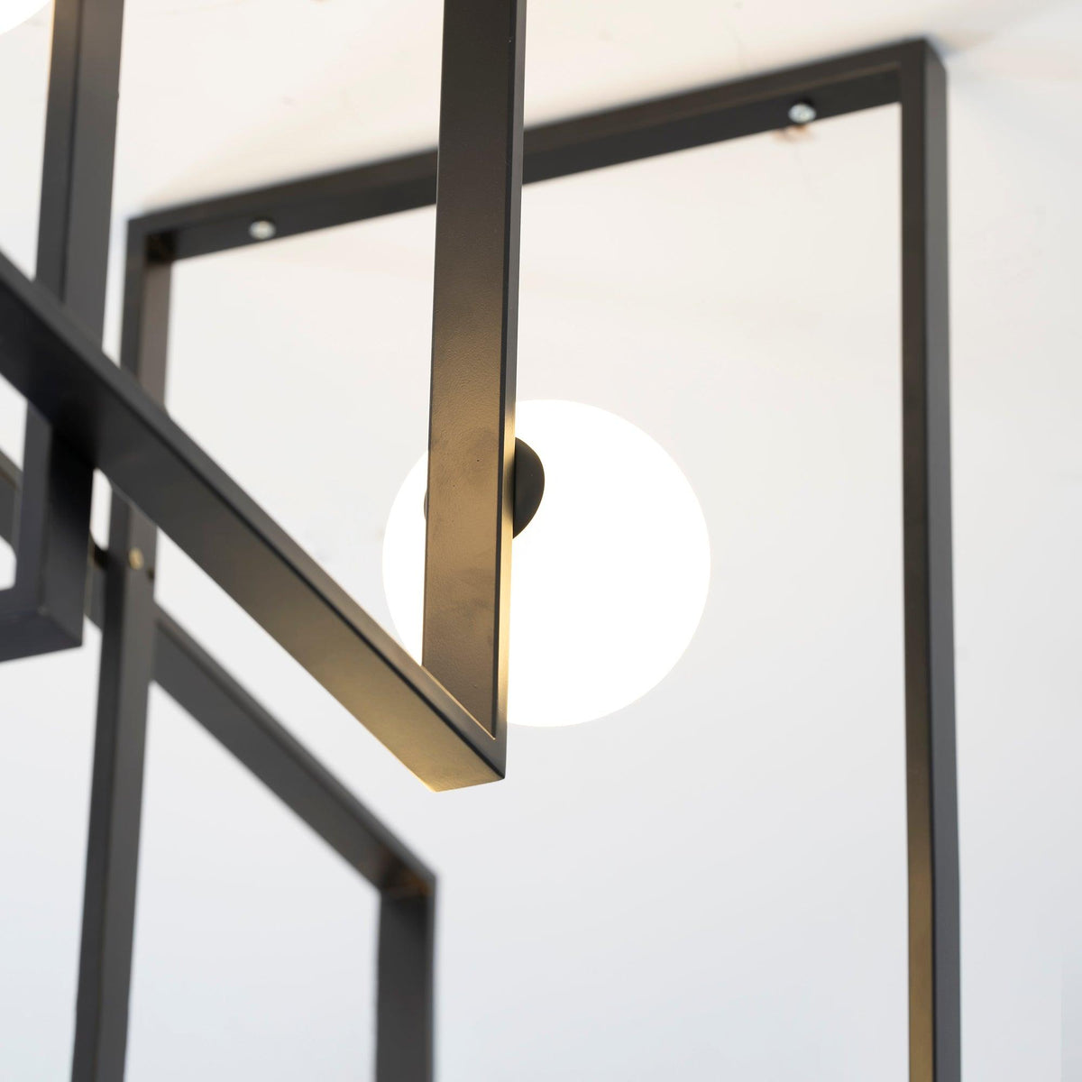 Veliiel moderne geometrisk Mondrian-lysekrone i glas og messing