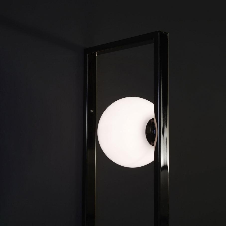 Etalarae moderni minimalistinen lasiseinävalaisin