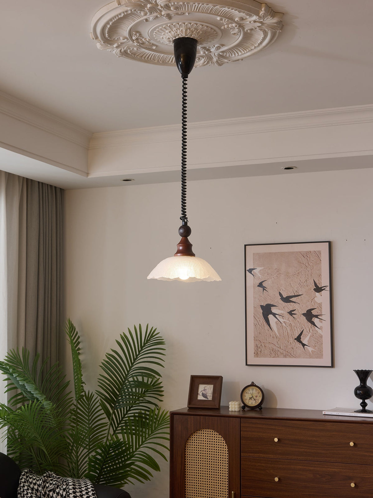 Nydoreth elegant vintage kunstnerisk pendellampe i træ