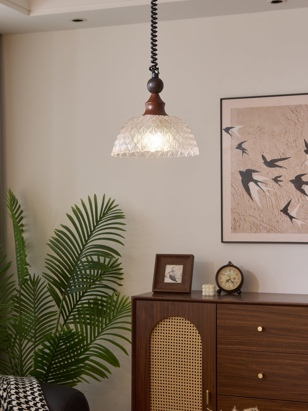 Nydoreth elegant vintage kunstnerisk pendellampe i træ