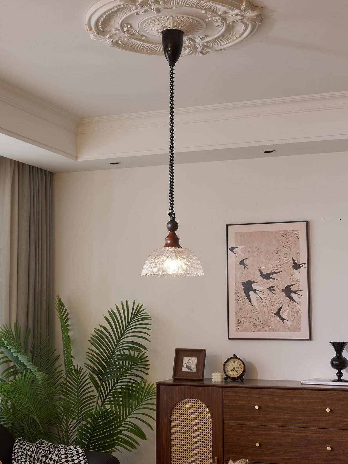 Nydoreth elegant vintage kunstnerisk pendellampe i træ
