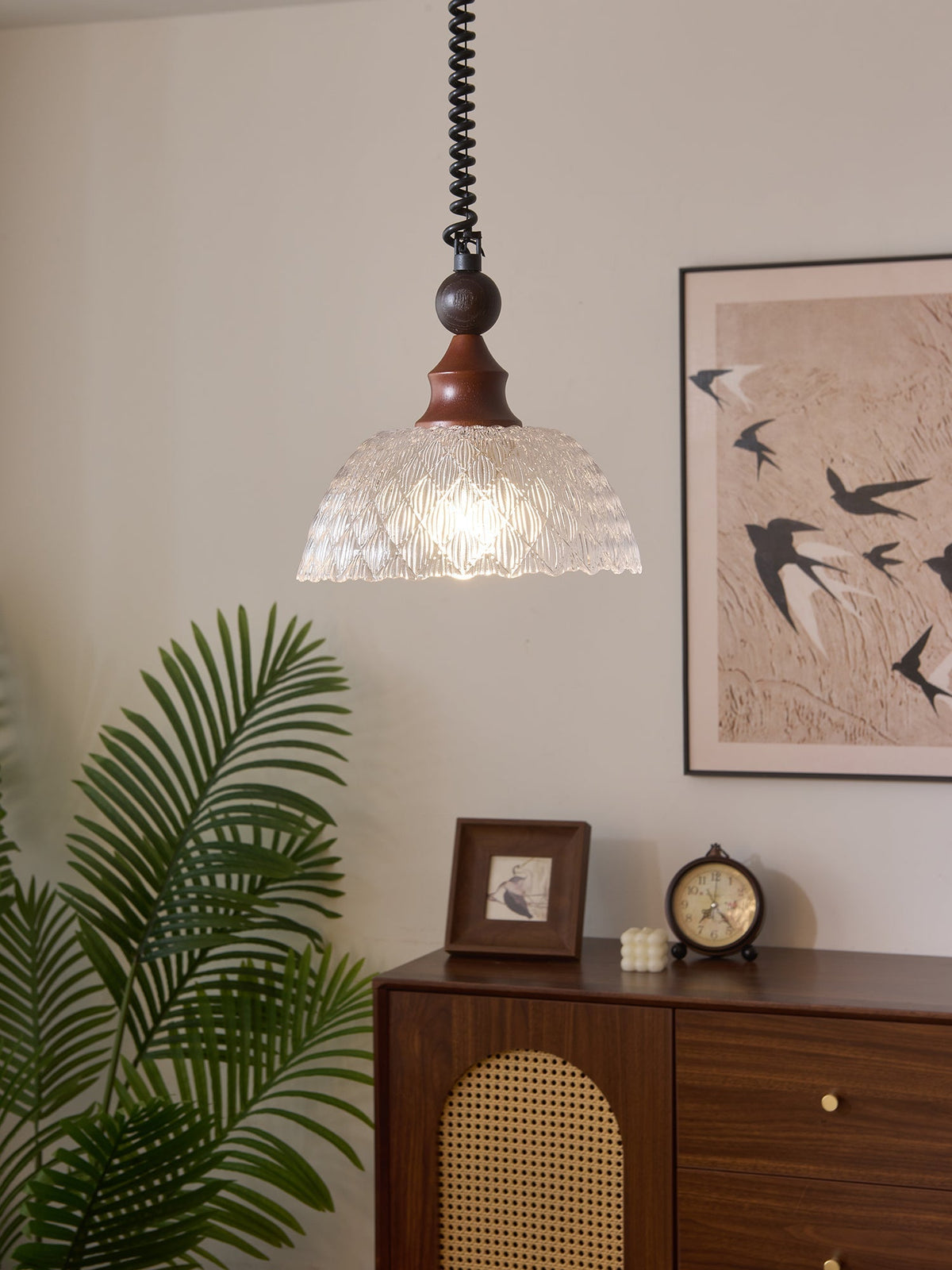 Nydoreth elegant vintage kunstnerisk pendellampe i træ
