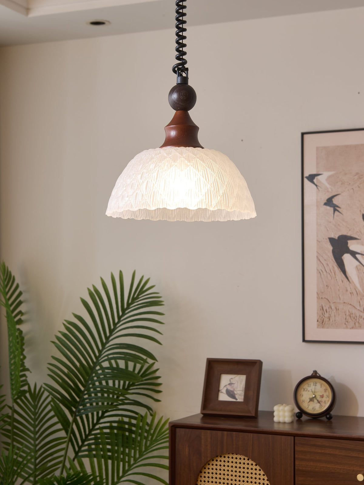 Nydoreth elegant vintage kunstnerisk pendellampe i træ