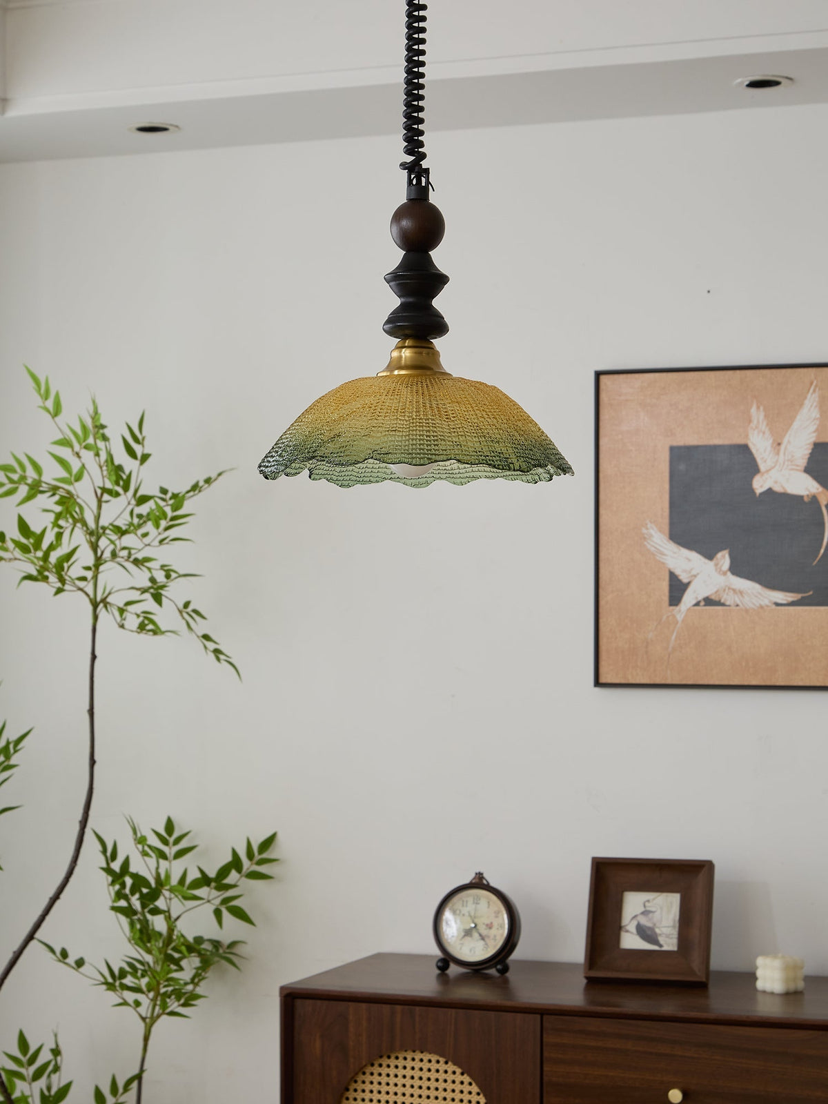 Nydoreth elegant vintage kunstnerisk pendellampe i træ