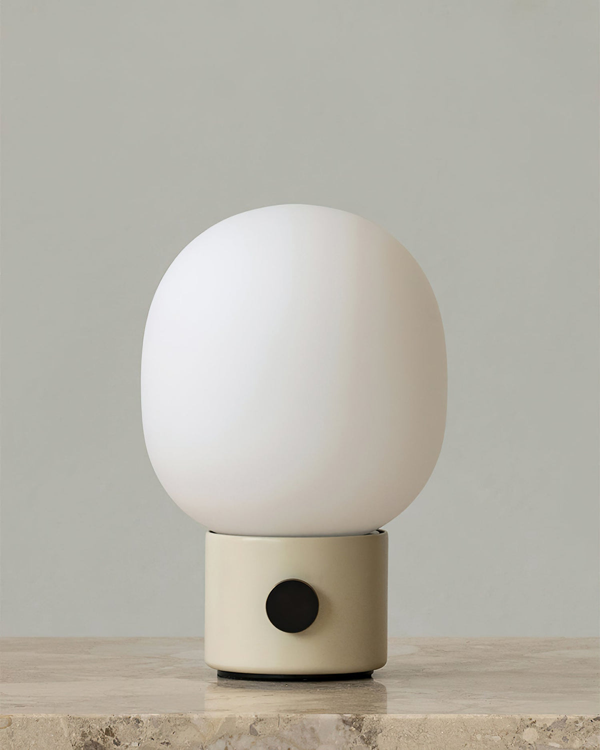 Velaaya Table Lamp