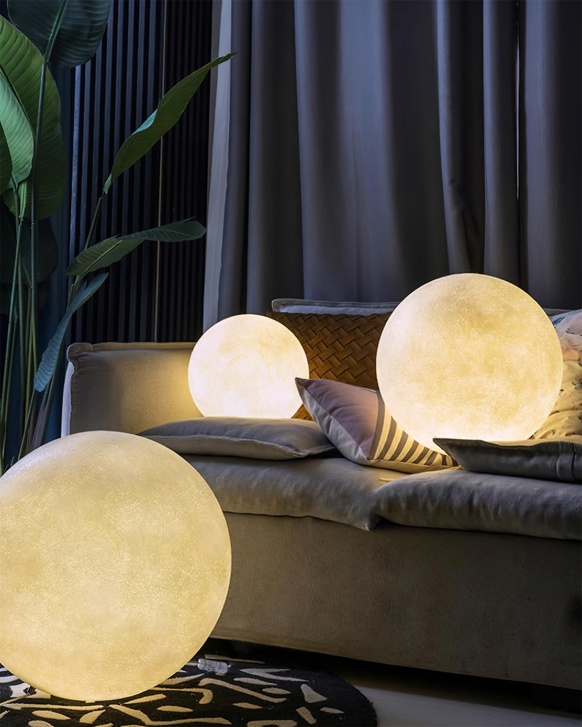 Mirarora Table Lamp