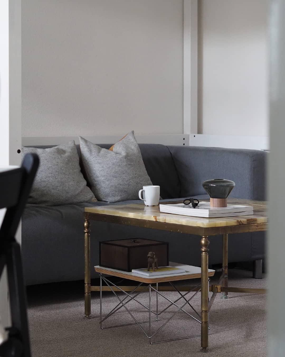 Candeeiro de mesa minimalista em madeira Sylirella