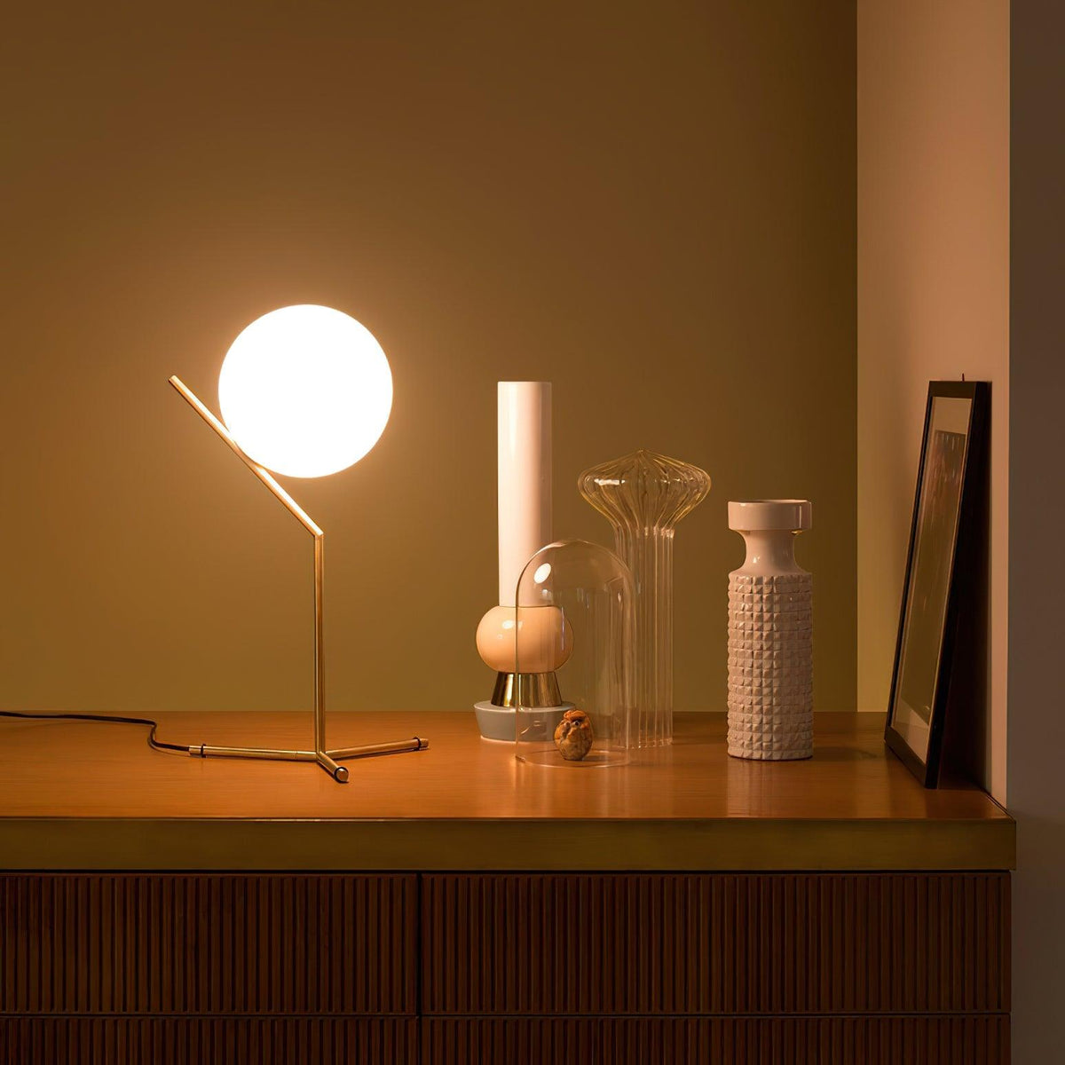 Velirelia bordslampa