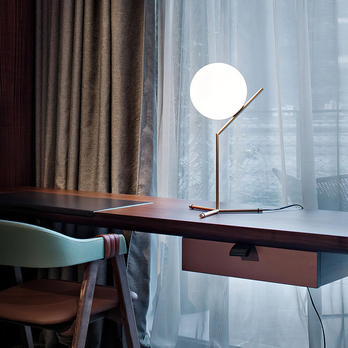 Velirelia bordslampa