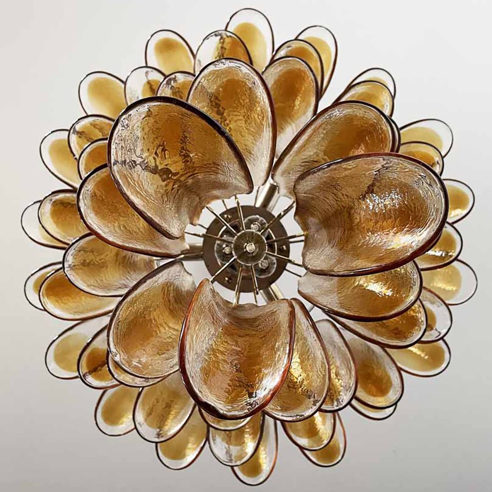 Maelric ljósakróna með gulbrúnum glerblöðum