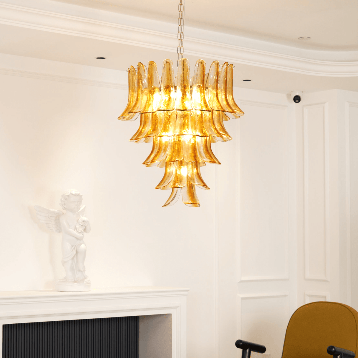 Lustre em vidro Murano âmbar com lírios em camadas, peça central Liorisissa