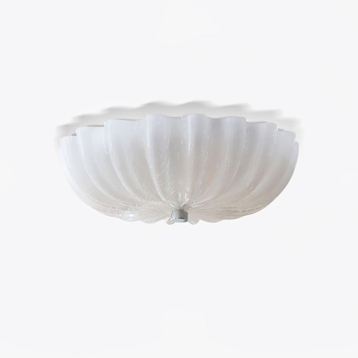Urelis taklampa i handblåst Murano-glas, inspirerad av snäckskal