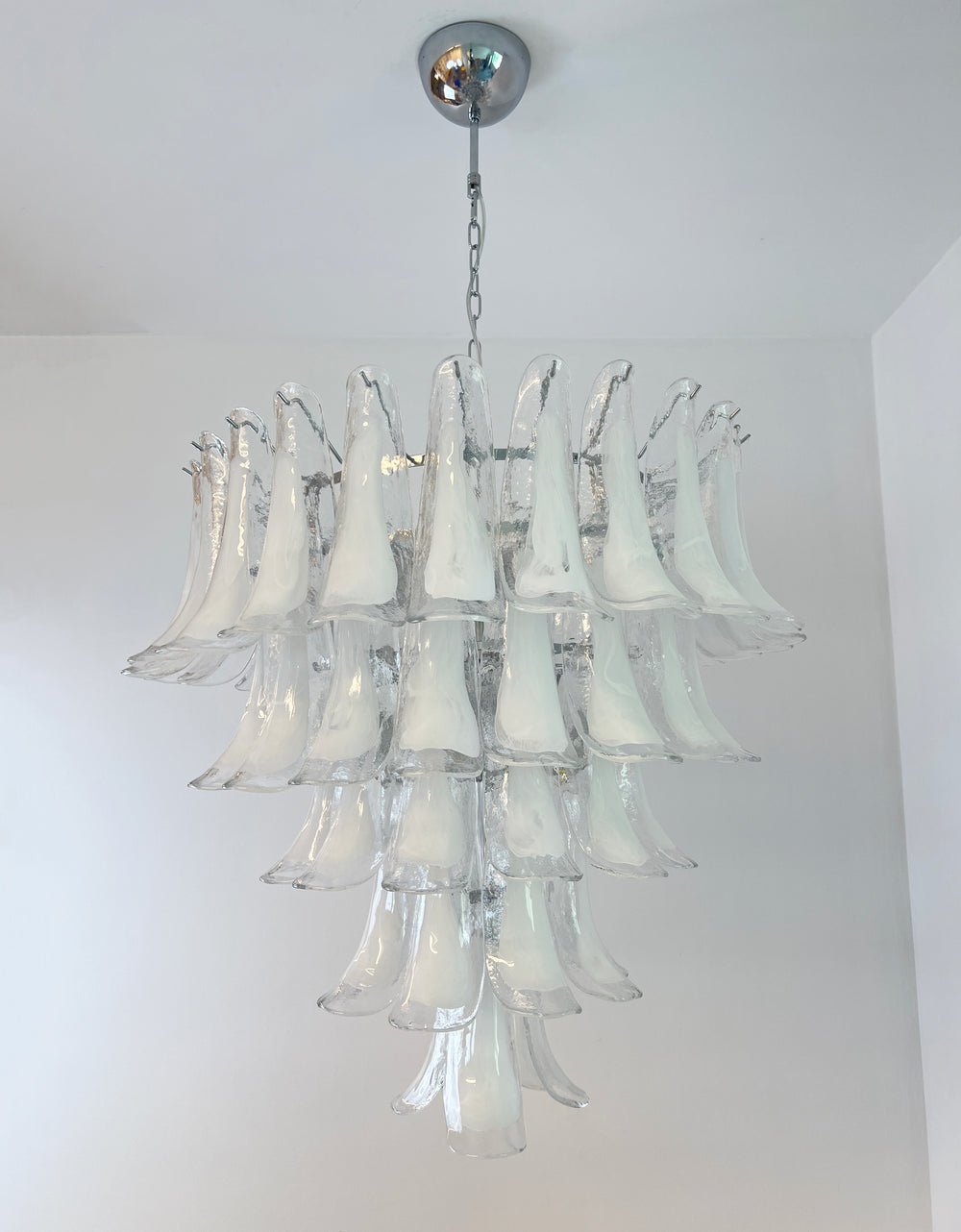 Candeeiro de teto Eiroian em vidro Murano transparente com pétalas vintage