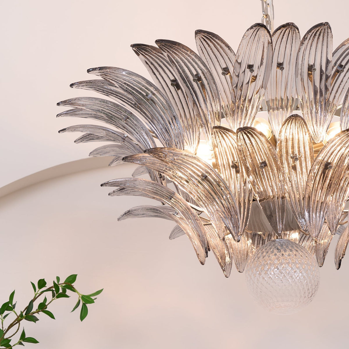 Candelabro Liororira com folha palmeta em vidro Murano transparente, em camadas