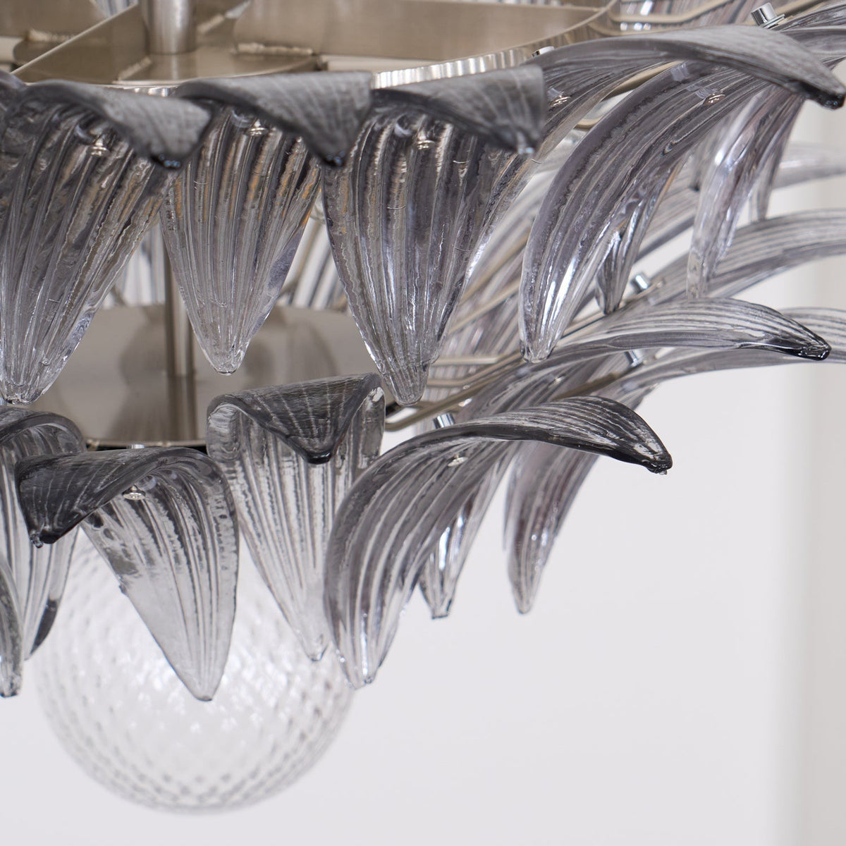 Candelabro Liororira com folha palmeta em vidro Murano transparente, em camadas
